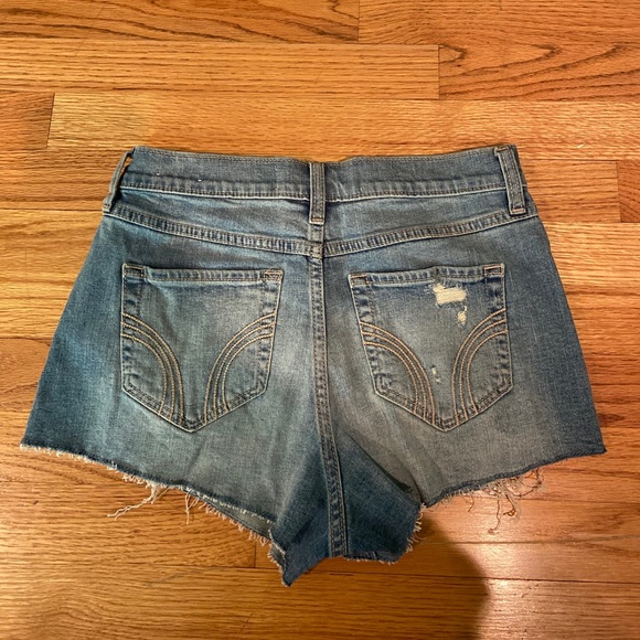 Ripped high rise distressed jean short - Picture 2 of 2